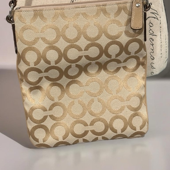 EUC Coach Monogramed Kristin Swingback Crossbody - Gold/Tan Tones - Picture 3 of 6